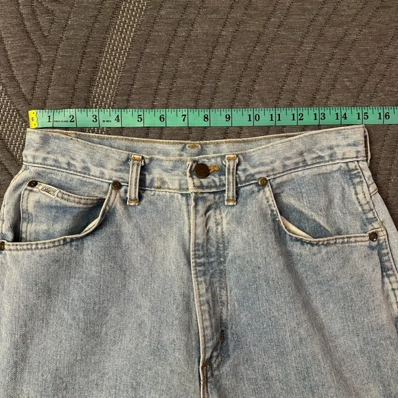 Chic 90s Vintage Jeans - Picture 7 of 9